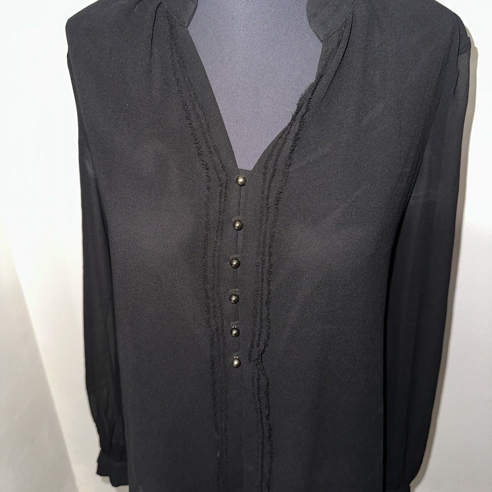 White House Black Market‎ Black Sheer Sleeve Woven Blouse Size 2 Gold Button - Picture 3 of 10
